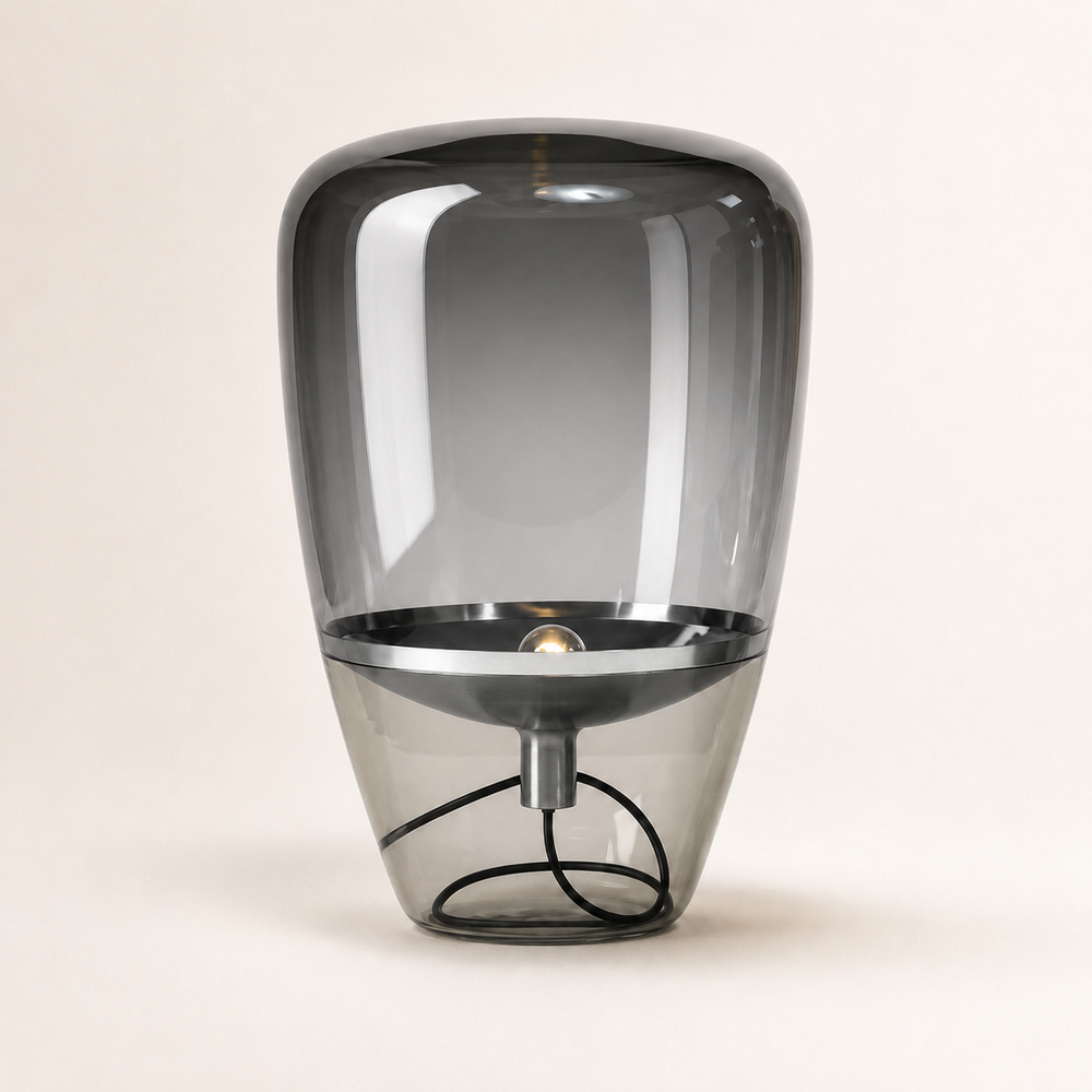 Bruma Lámpara de Mesa LED con Cúpula de Cristal Soplado y Detalle Metálico gris