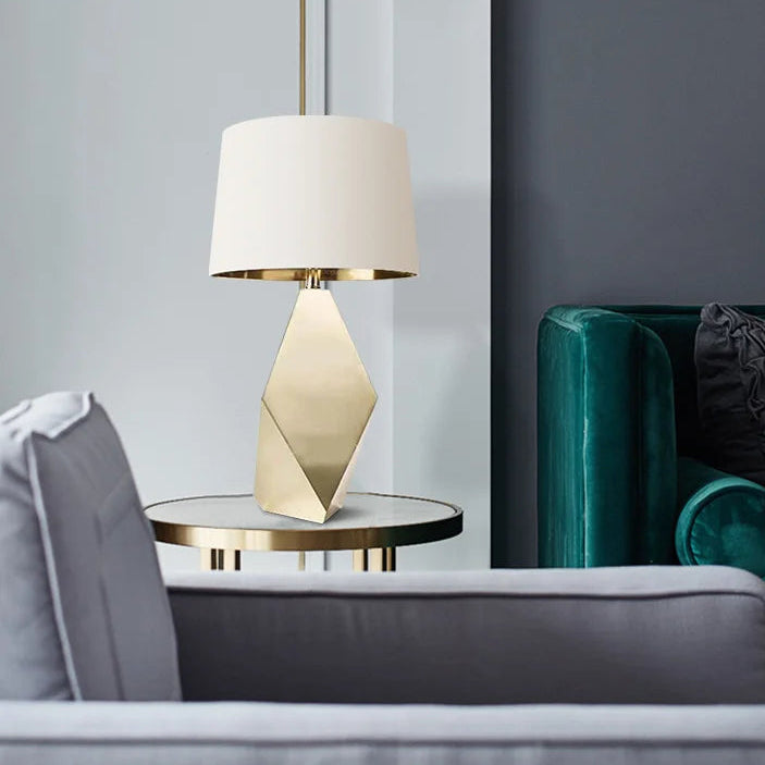 Aureo lampara de mesa nórdica dorada con pantalla cilíndrica de tela