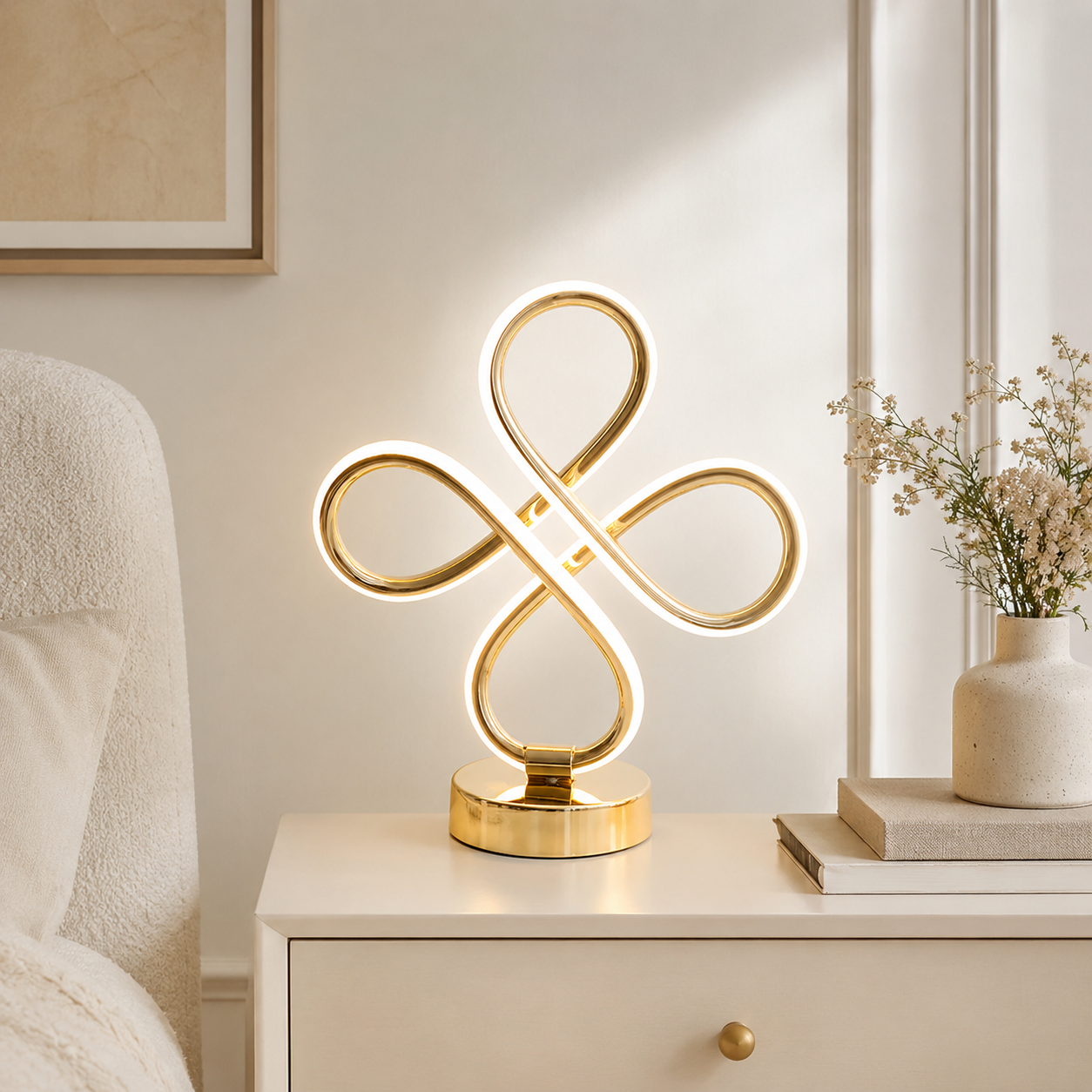 Lira Lámpara de Mesa LED Dorada con Diseño Curvado Moderno Regulable Táctil 2