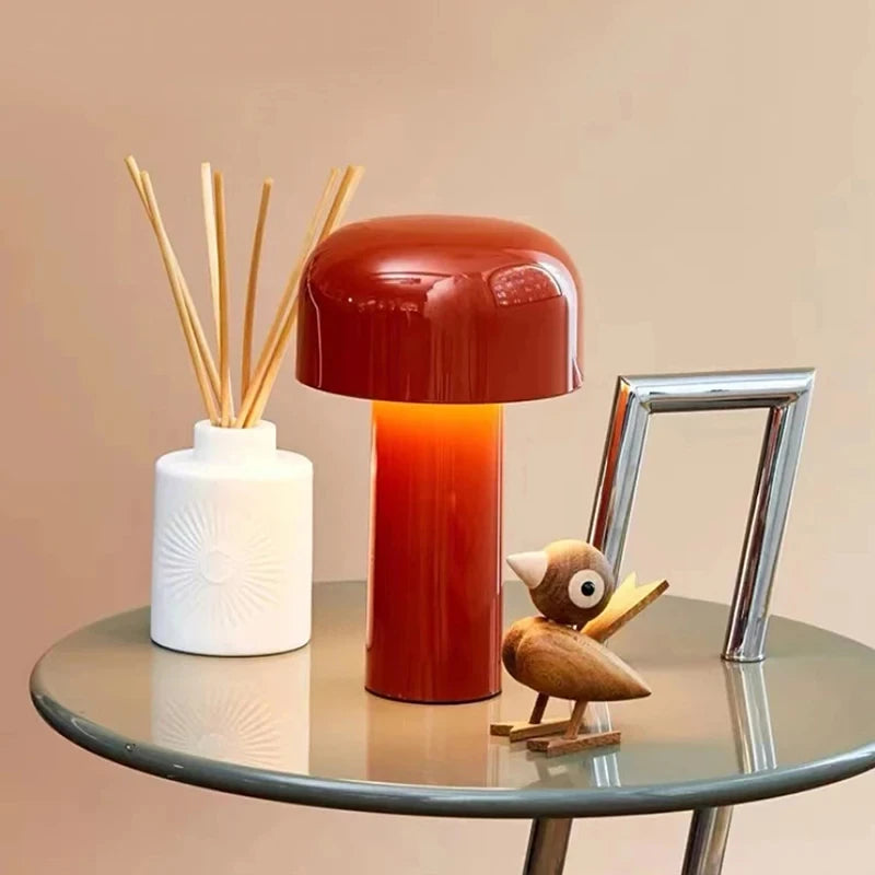 Lámpara de mesa táctil inalámbrica: luz cálida a fría, delgada y portátil