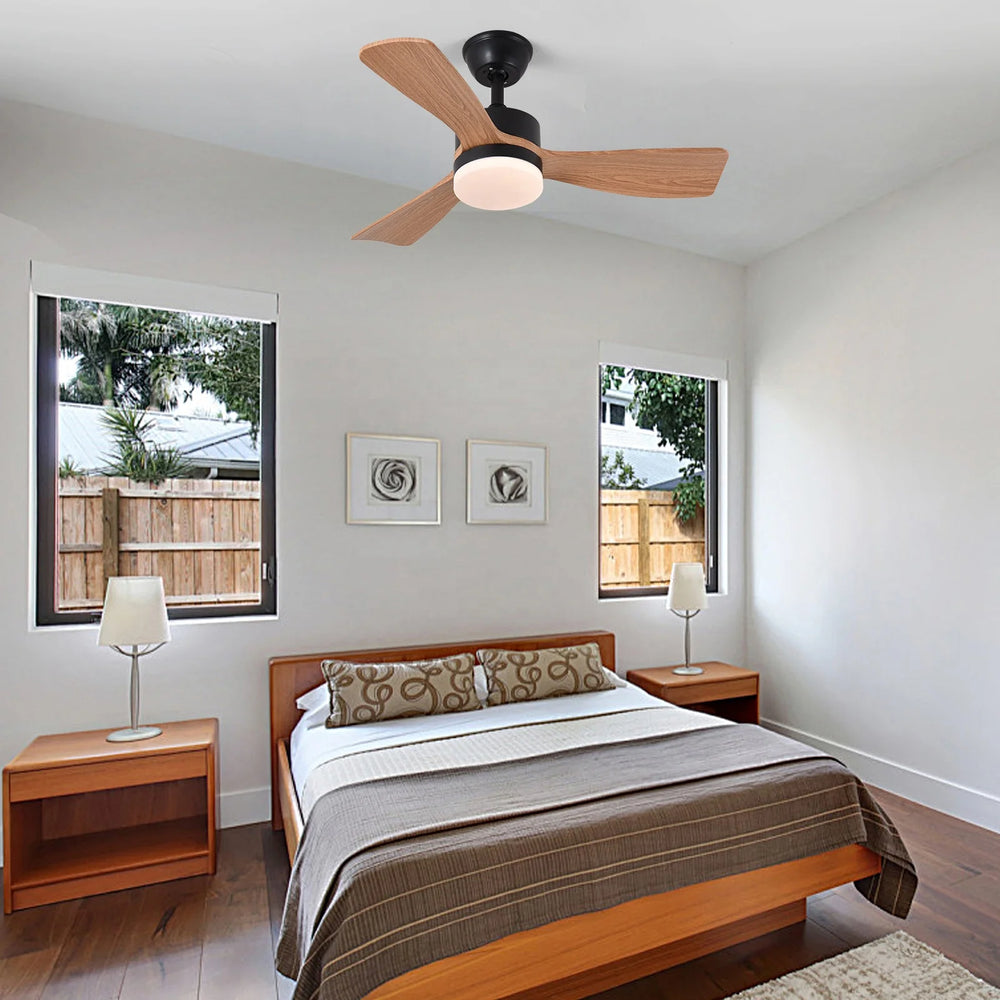 Ventilador de techo Zefyr de 36 pulgadas con luz LED en ambientes de salón y dormitorio